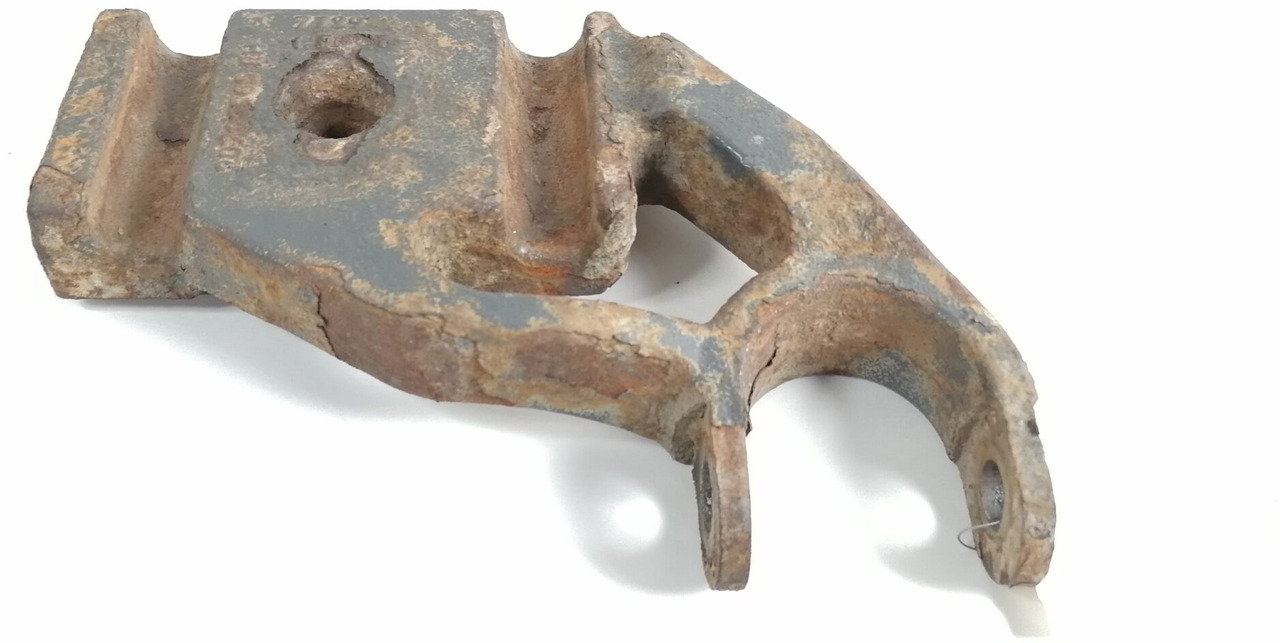 Volvo Shock absorber mounting 20703965 - Suspension pour Camion: photos 1 Volvo Shock absorber mounting 20703965 - Suspension pour Camion: photos 1