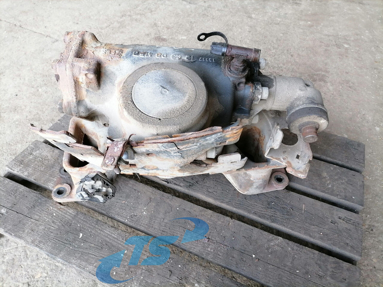 Volvo Steering box 20729167 - Boîtier de direction pour Camion: photos 2 Volvo Steering box 20729167 - Boîtier de direction pour Camion: photos 2