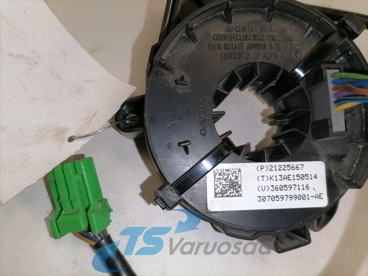 Volvo Steering cable 21225667 - Commande de gouvernail pour Camion: photos 2 Volvo Steering cable 21225667 - Commande de gouvernail pour Camion: photos 2