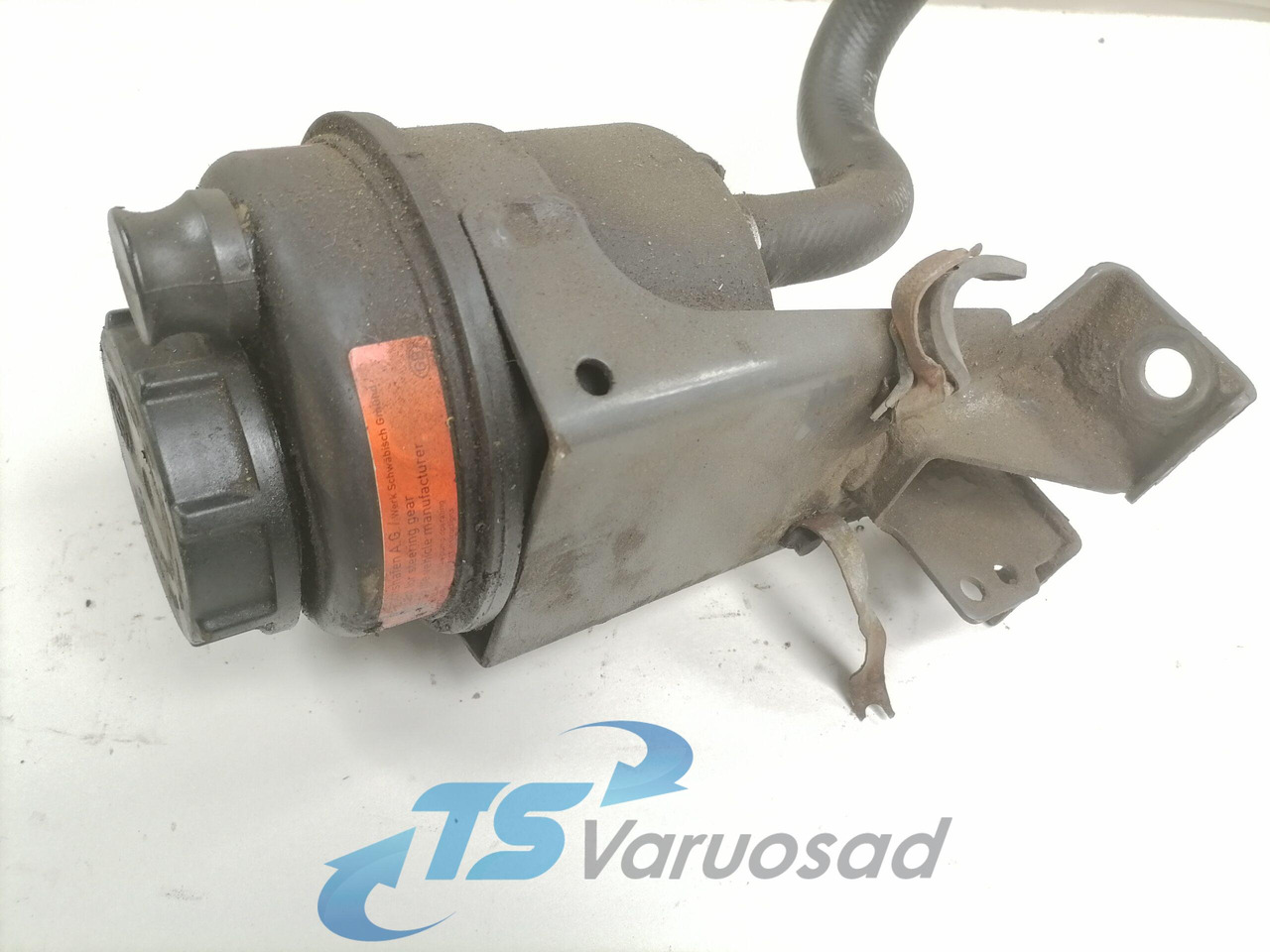 Volvo Steering oil tank+ bracket 20495075 - Tuyau de direction pour Camion: photos 3 Volvo Steering oil tank+ bracket 20495075 - Tuyau de direction pour Camion: photos 3