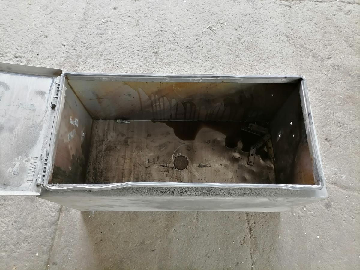 Volvo Tool box - Pièce universelle pour Camion: photos 3 Volvo Tool box - Pièce universelle pour Camion: photos 3