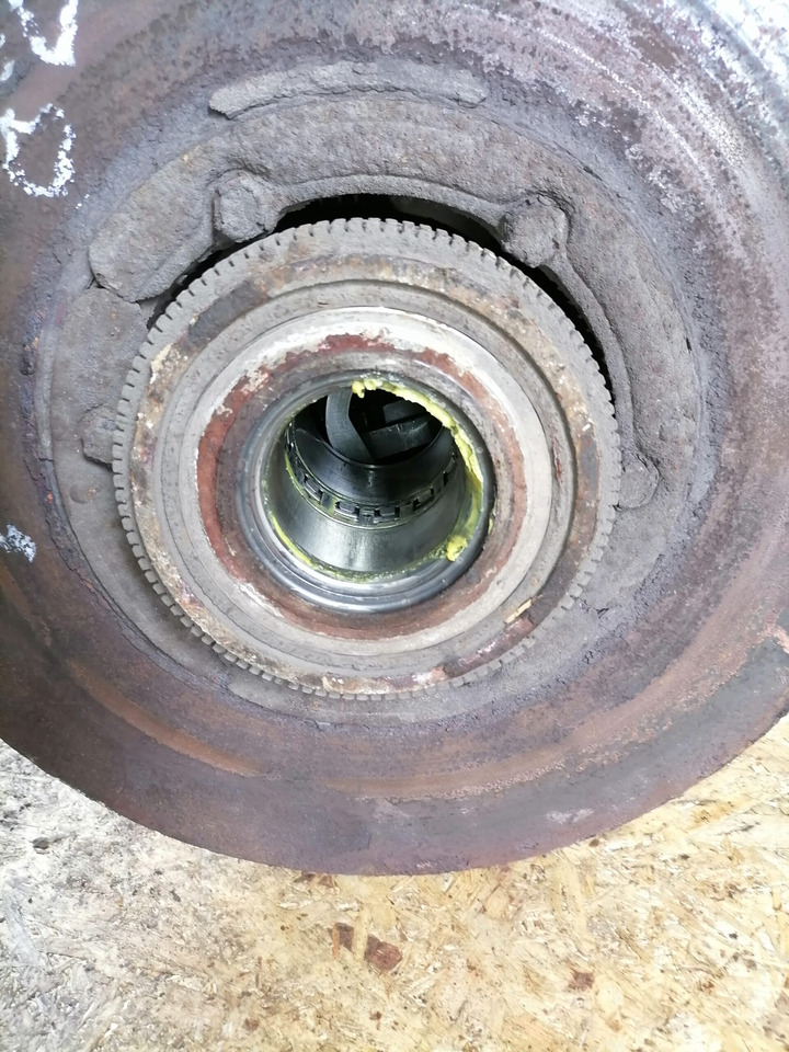 Volvo Volvo abisilla rattarumm 20535237 - Moyeu pour Camion: photos 3 Volvo Volvo abisilla rattarumm 20535237 - Moyeu pour Camion: photos 3