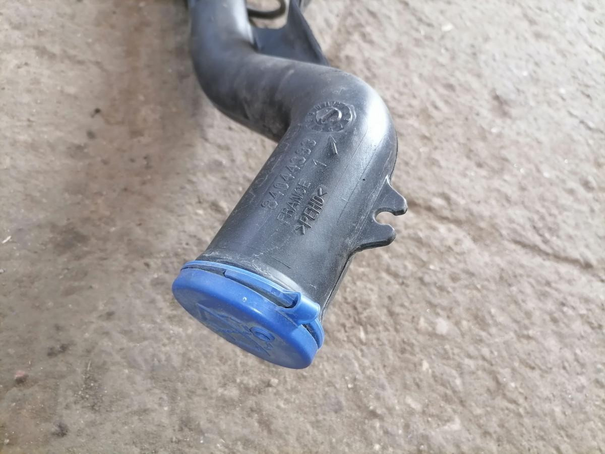 Volvo Windscreen washer fluid tank 84092257 - Essuie-glace pour Camion: photos 4 Volvo Windscreen washer fluid tank 84092257 - Essuie-glace pour Camion: photos 4
