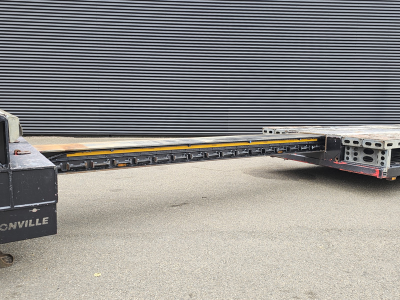 Faymonville MULTIMAX - EXTENDABLE / HYDR RAMP / WHEEL WELL / RADMULDEN - Semi-remorque surbaissé: photos 3 Faymonville MULTIMAX - EXTENDABLE / HYDR RAMP / WHEEL WELL / RADMULDEN - Semi-remorque surbaissé: photos 3