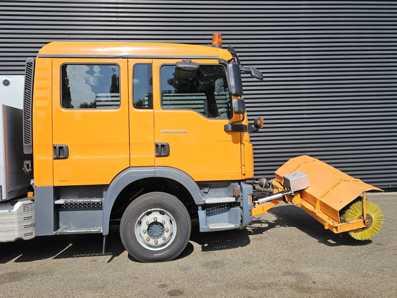 Balayeuse de voirie MAN TGM 15.240 BL / TIPPER / DOKA / VEEG / SWEEPER: photos 10