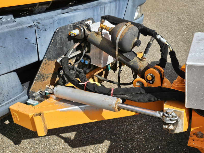 Balayeuse de voirie MAN TGM 15.240 BL / TIPPER / DOKA / VEEG / SWEEPER: photos 9