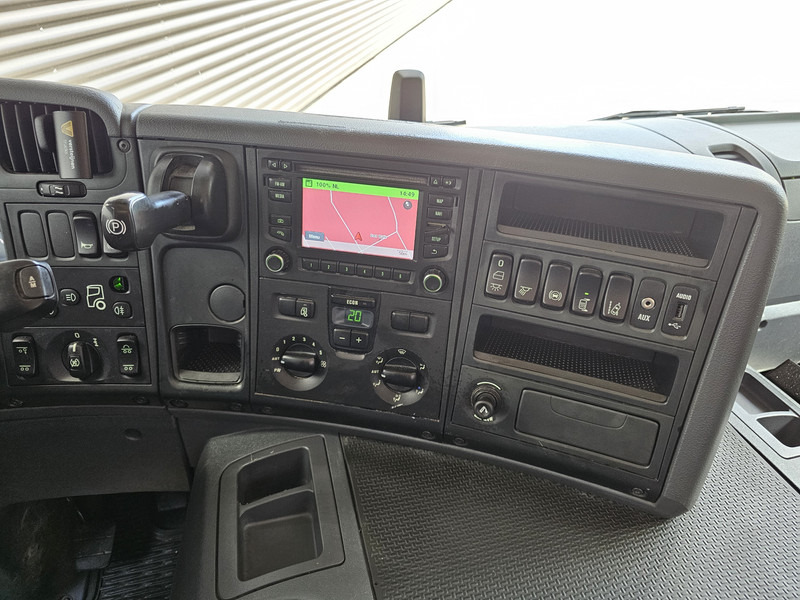 Camion plateau, Camion grue Scania P410 / 6X2-4 / 21 t/m CRANE / KRAN: photos 13
