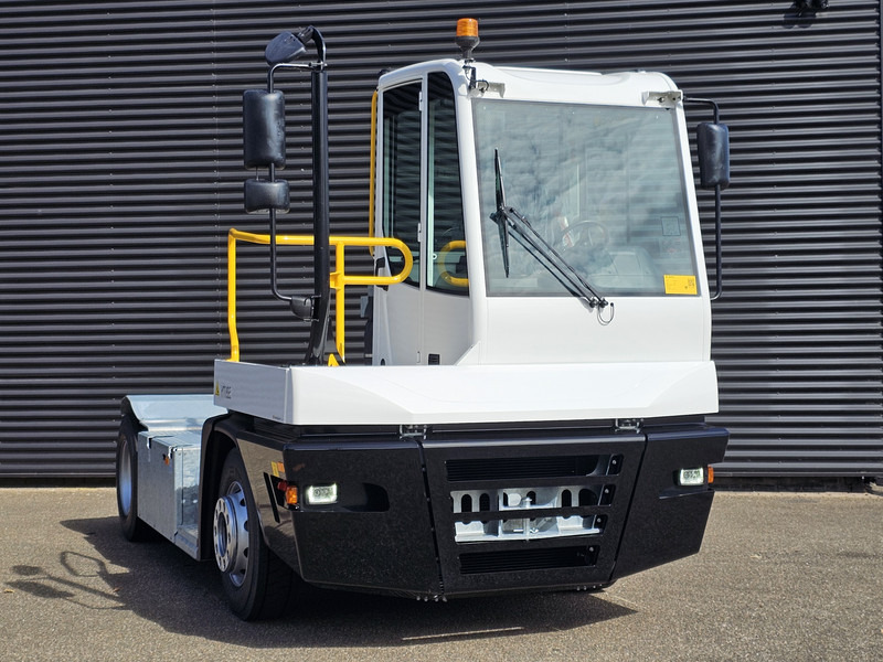 Terberg YT193 / !!NEW!! / TERMINAL / RANGEERTREKKER - Tracteur portuaire: photos 5 Terberg YT193 / !!NEW!! / TERMINAL / RANGEERTREKKER - Tracteur portuaire: photos 5