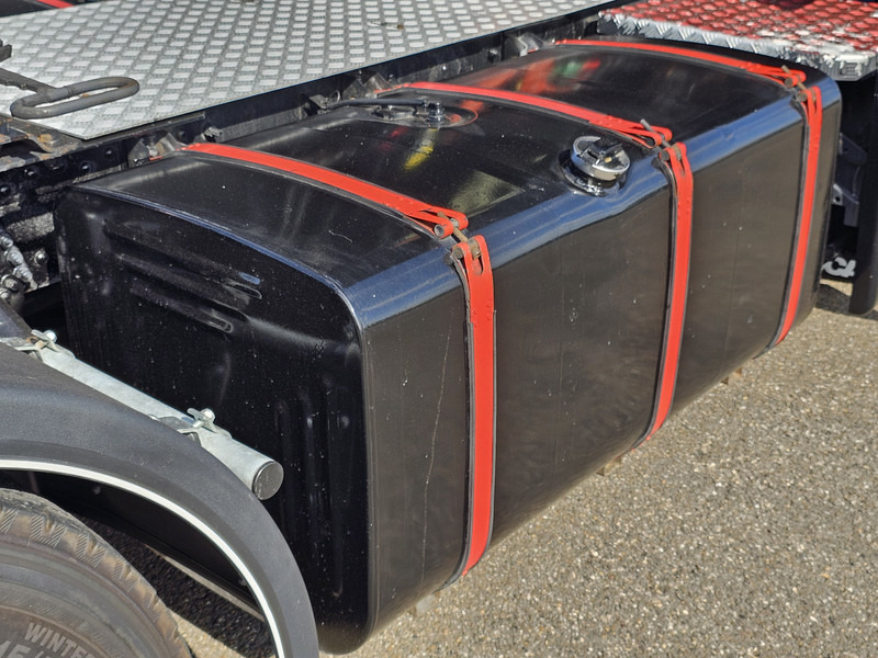 Scania R164.580 V8 / MANUAL / RETARDER / TOPLINE - Tracteur routier: photos 3 Scania R164.580 V8 / MANUAL / RETARDER / TOPLINE - Tracteur routier: photos 3