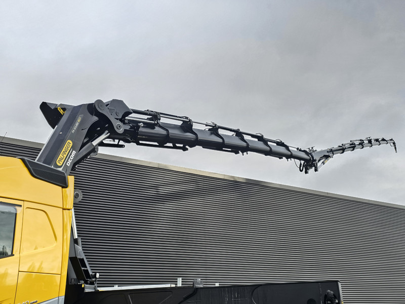 Volvo FH 540 8x4 / PALFINGER 165 TEC 7 + PJ300 / WINCH - Camion plateau, Camion grue: photos 2 Volvo FH 540 8x4 / PALFINGER 165 TEC 7 + PJ300 / WINCH - Camion plateau, Camion grue: photos 2