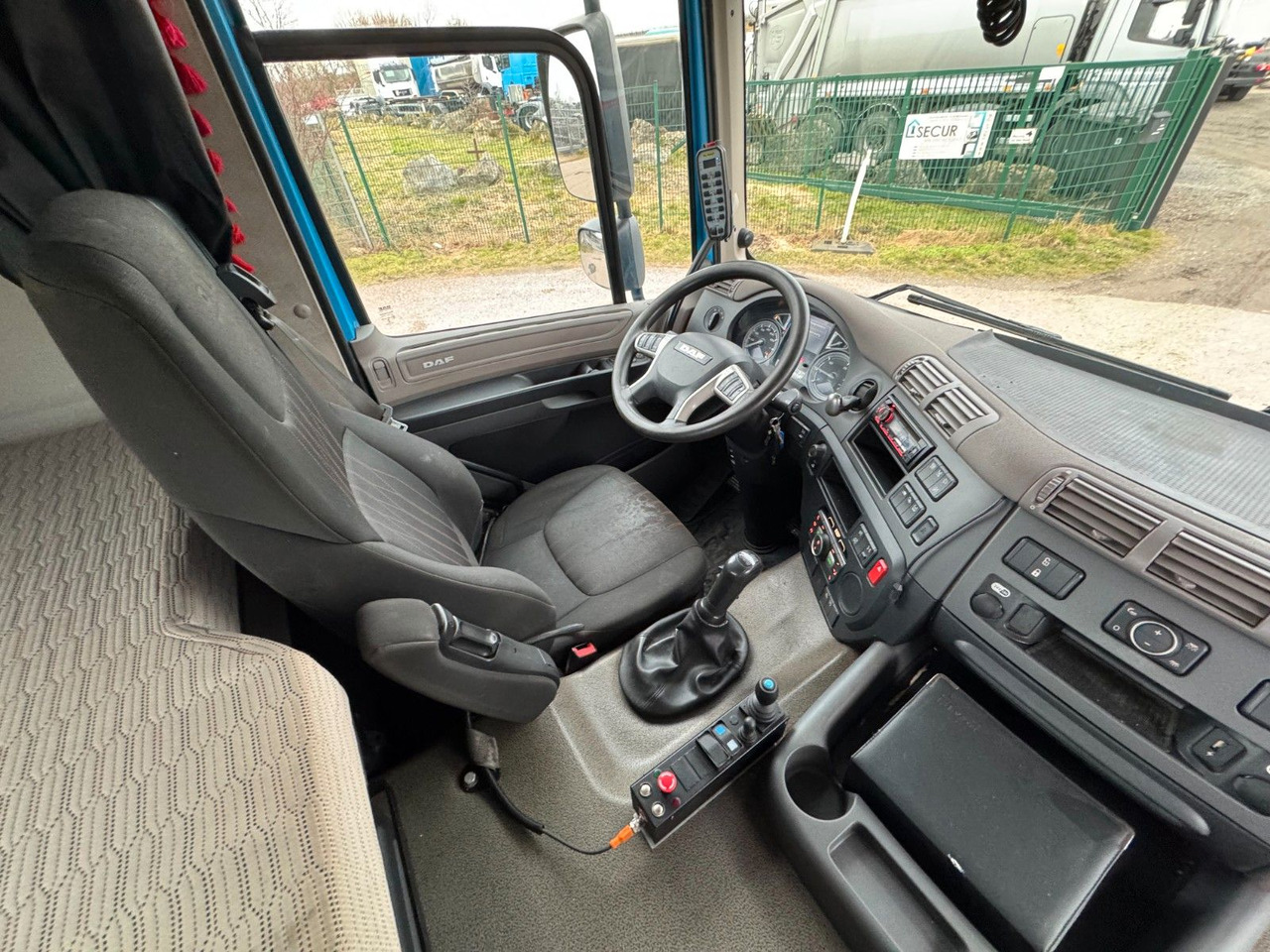 Camion ampliroll DAF CF 480 6X2 Abroller Funk 8 Stück  neue Pirelli DAF CF 480 6X2 Abroller Funk 8 Stück  neue Pirelli: photos 13