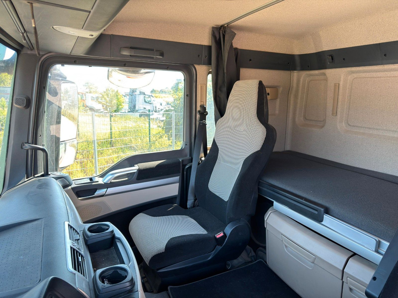 Camion benne MAN 26.460 6x2 Meiller 3. Seitenkipper: photos 16