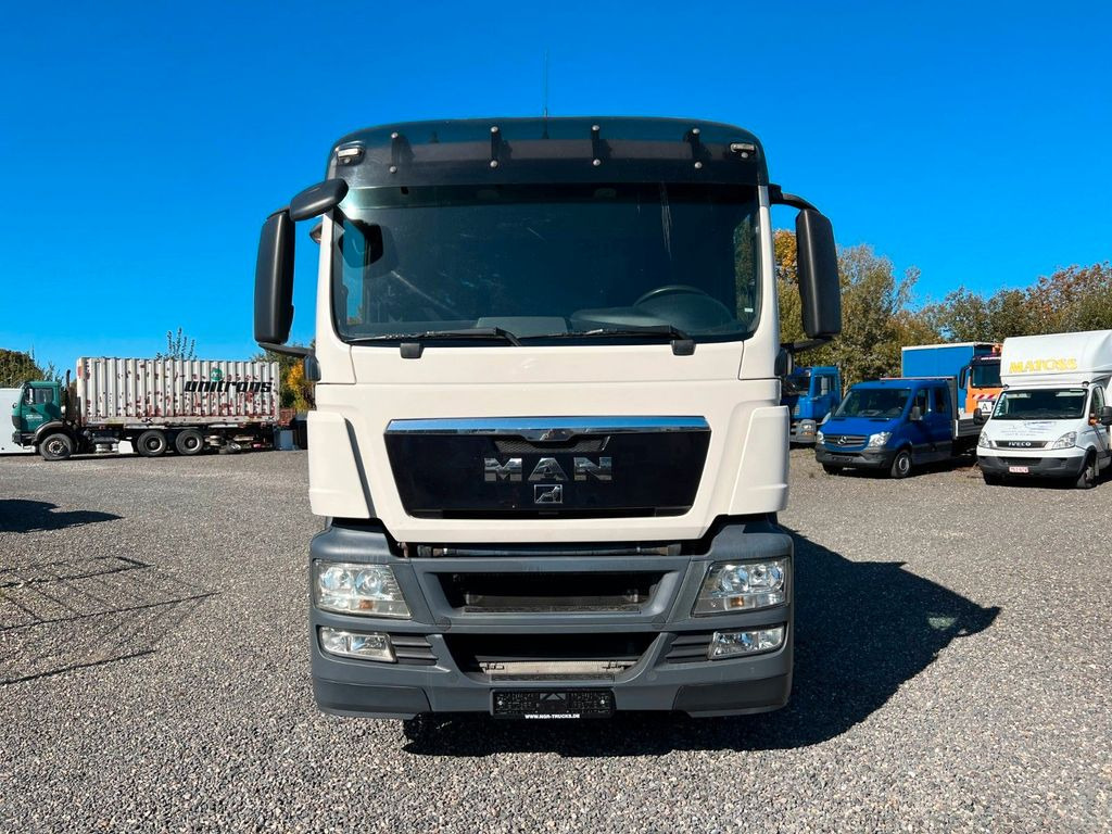 Camion grue, Camion plateau MAN 26.480 6X2 Baustoff mit Kran HIAB Top Zustand: photos 11