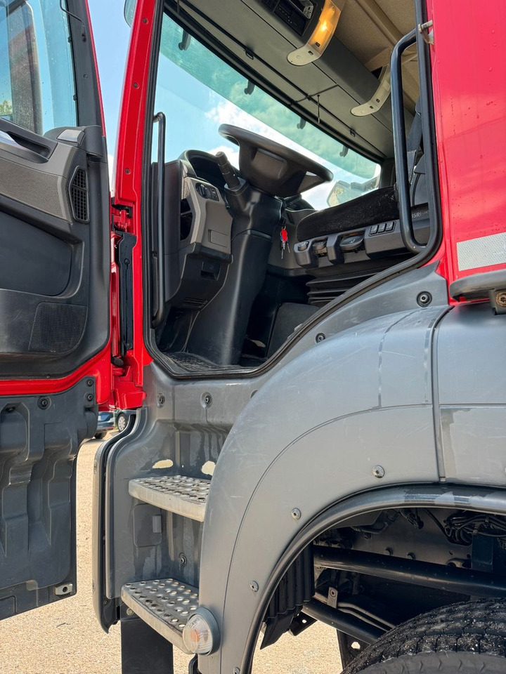 Camion benne MAN 35.470 8X4 Kipperfahrgestell Reifen 12 X NEU Top: photos 7 Camion benne MAN 35.470 8X4 Kipperfahrgestell Reifen 12 X NEU Top: photos 7