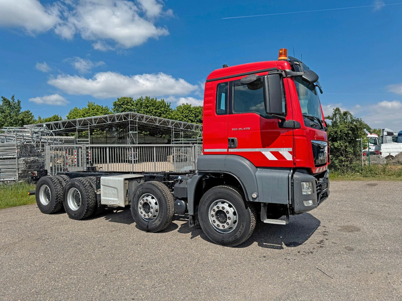 Camion benne MAN 35.470 8X4 Kipperfahrgestell Reifen 12 X NEU Top: photos 9 Camion benne MAN 35.470 8X4 Kipperfahrgestell Reifen 12 X NEU Top: photos 9