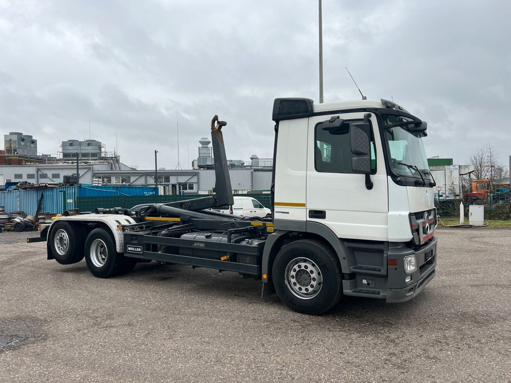 Mercedes-Benz 2541 6X2 Meiller Abroller - Camion ampliroll: photos 1 Mercedes-Benz 2541 6X2 Meiller Abroller - Camion ampliroll: photos 1