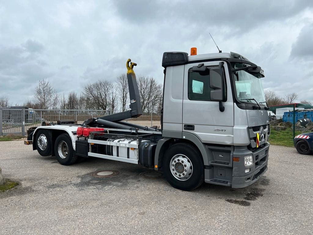 Mercedes-Benz 2541 6X2 Retarder VDL Abroller - Camion ampliroll: photos 5 Mercedes-Benz 2541 6X2 Retarder VDL Abroller - Camion ampliroll: photos 5
