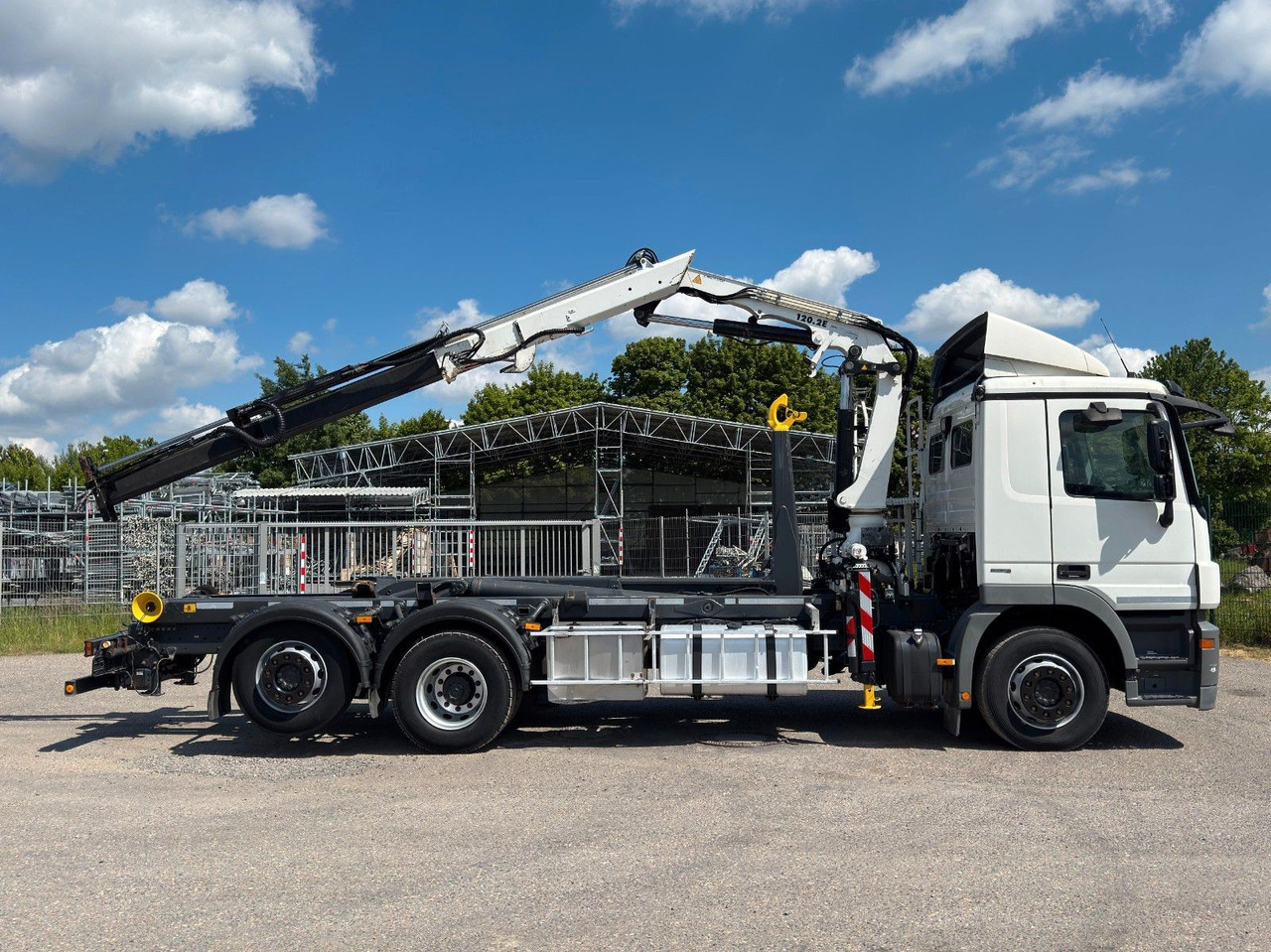 Mercedes-Benz 2541 6x2 ARK Meiller 20.65 | ATLA 120.2E mit 5&6 - Camion ampliroll, Camion grue: photos 5 Mercedes-Benz 2541 6x2 ARK Meiller 20.65 | ATLA 120.2E mit 5&6 - Camion ampliroll, Camion grue: photos 5
