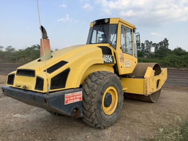 Bomag BW219DH-4 - Compacteur à pieds de mouton/ Monocylindre: photos 3 Bomag BW219DH-4 - Compacteur à pieds de mouton/ Monocylindre: photos 3
