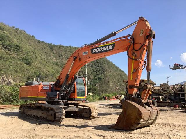 Doosan DX340LCA - Pelle sur chenille: photos 4 Doosan DX340LCA - Pelle sur chenille: photos 4