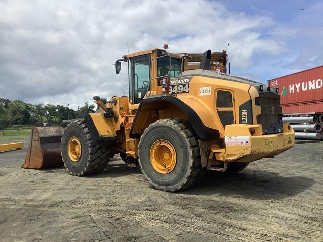 Volvo L220H - Chargeuse sur pneus: photos 2 Volvo L220H - Chargeuse sur pneus: photos 2