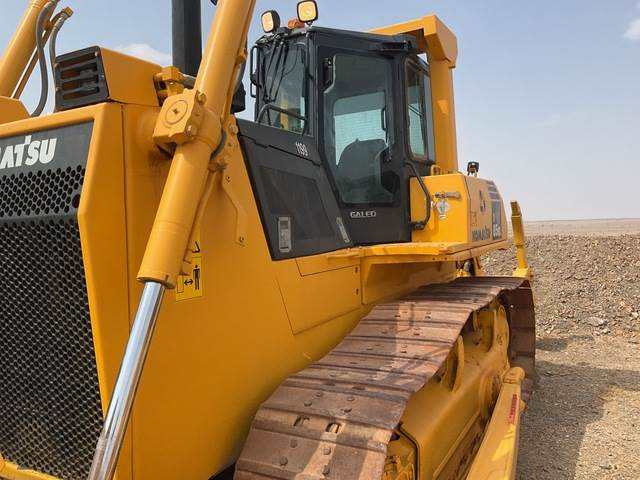 Bulldozer Komatsu D85EX-15: photos 7