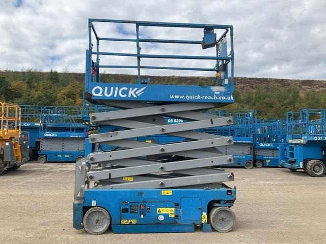 Genie GS3232 - Nacelle ciseaux: photos 1 Genie GS3232 - Nacelle ciseaux: photos 1