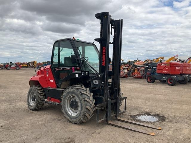 Manitou M30-4 - Chariot tout terrain: photos 4 Manitou M30-4 - Chariot tout terrain: photos 4