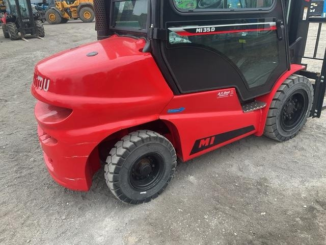 Chariot élévateur Manitou MI35D: photos 11 Chariot élévateur Manitou MI35D: photos 11
