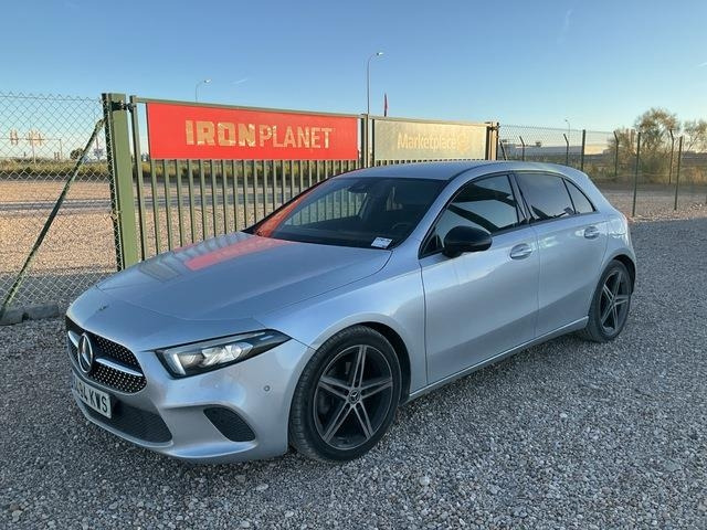 Mercedes-Benz A180d - Voiture: photos 1 Mercedes-Benz A180d - Voiture: photos 1