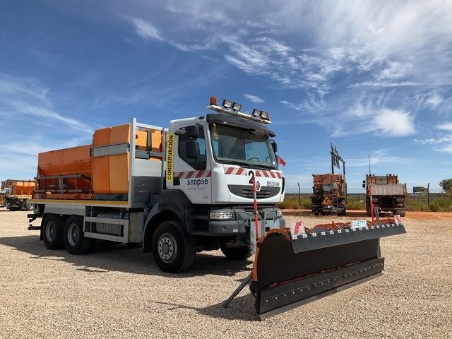 Renault Kerax 430DXI - Engin de déneigement: photos 4 Renault Kerax 430DXI - Engin de déneigement: photos 4