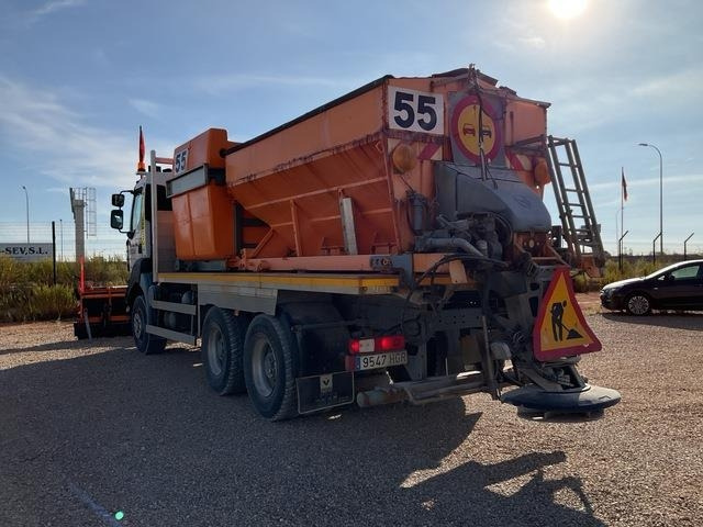 Renault Kerax 430DXI - Engin de déneigement: photos 2 Renault Kerax 430DXI - Engin de déneigement: photos 2