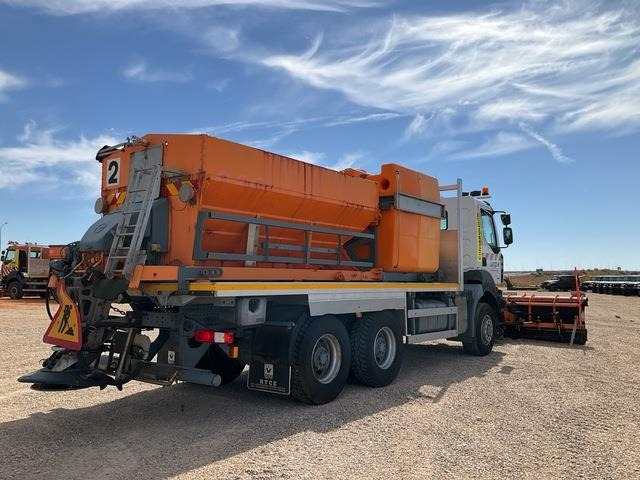 Renault Kerax 430DXI - Engin de déneigement: photos 3 Renault Kerax 430DXI - Engin de déneigement: photos 3