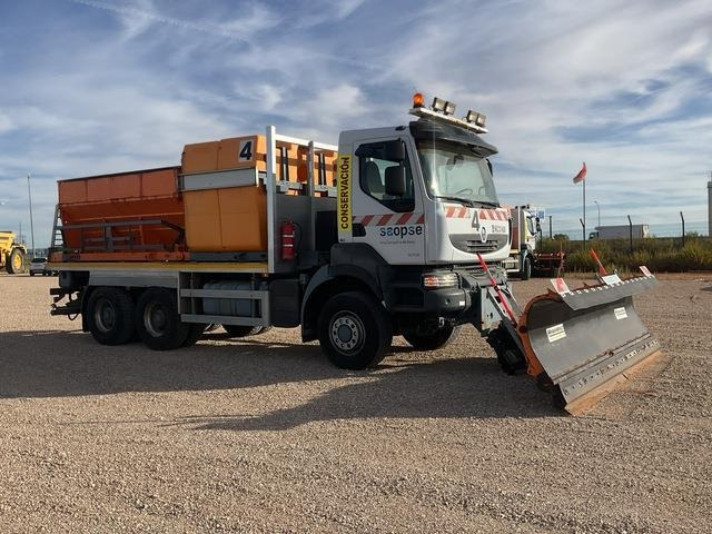 Renault Kerax 430DXI - Engin de déneigement: photos 4 Renault Kerax 430DXI - Engin de déneigement: photos 4