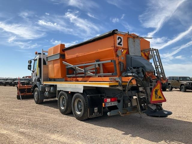 Renault Kerax 430DXI - Engin de déneigement: photos 2 Renault Kerax 430DXI - Engin de déneigement: photos 2