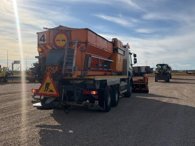 Renault Kerax 430DXI - Engin de déneigement: photos 3 Renault Kerax 430DXI - Engin de déneigement: photos 3