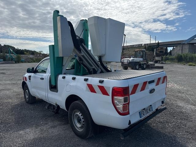 Ford Ranger - Camion avec nacelle, Pick-up: photos 2 Ford Ranger - Camion avec nacelle, Pick-up: photos 2