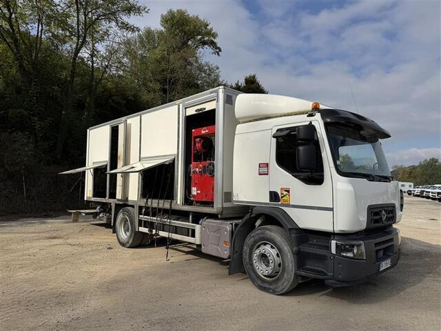 Renault C380 - Camion fourgon: photos 1 Renault C380 - Camion fourgon: photos 1