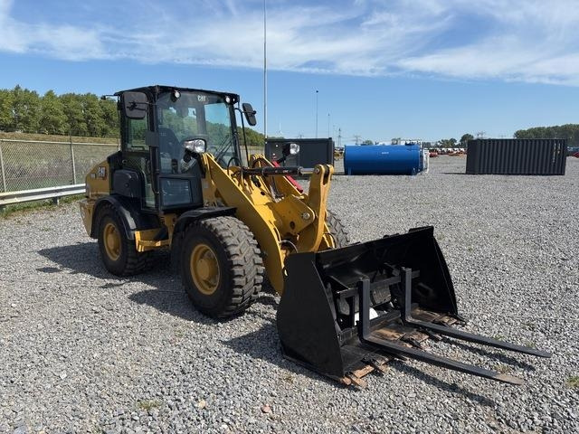 CAT 906 - Chargeuse sur pneus: photos 4 CAT 906 - Chargeuse sur pneus: photos 4