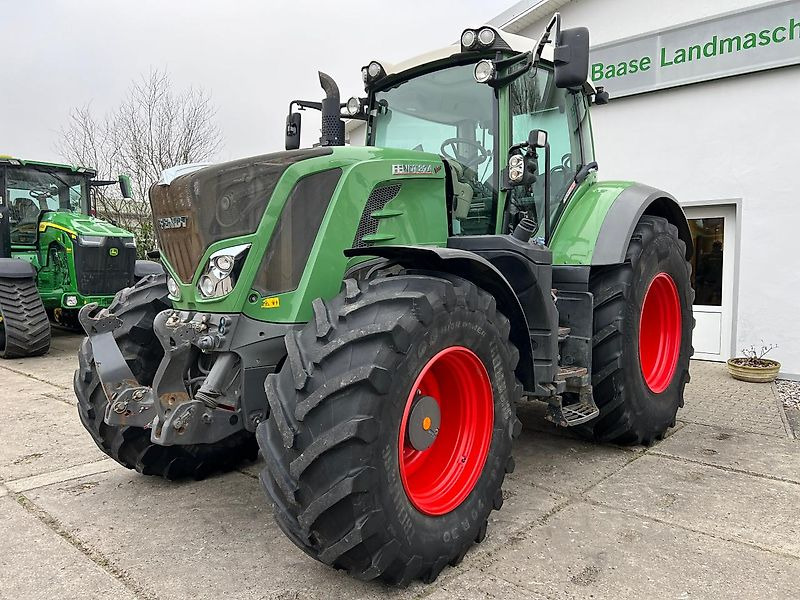 Fendt 824 Vario Profi Plus - Tracteur agricole: photos 2 Fendt 824 Vario Profi Plus - Tracteur agricole: photos 2