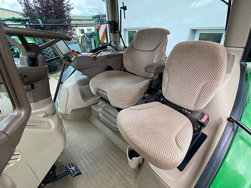 Tracteur agricole John Deere 6215R AutoPowr Frontzapfwelle: photos 13