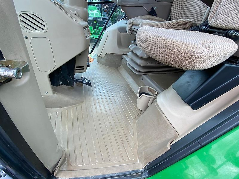 Tracteur agricole John Deere 6215R AutoPowr Frontzapfwelle: photos 17
