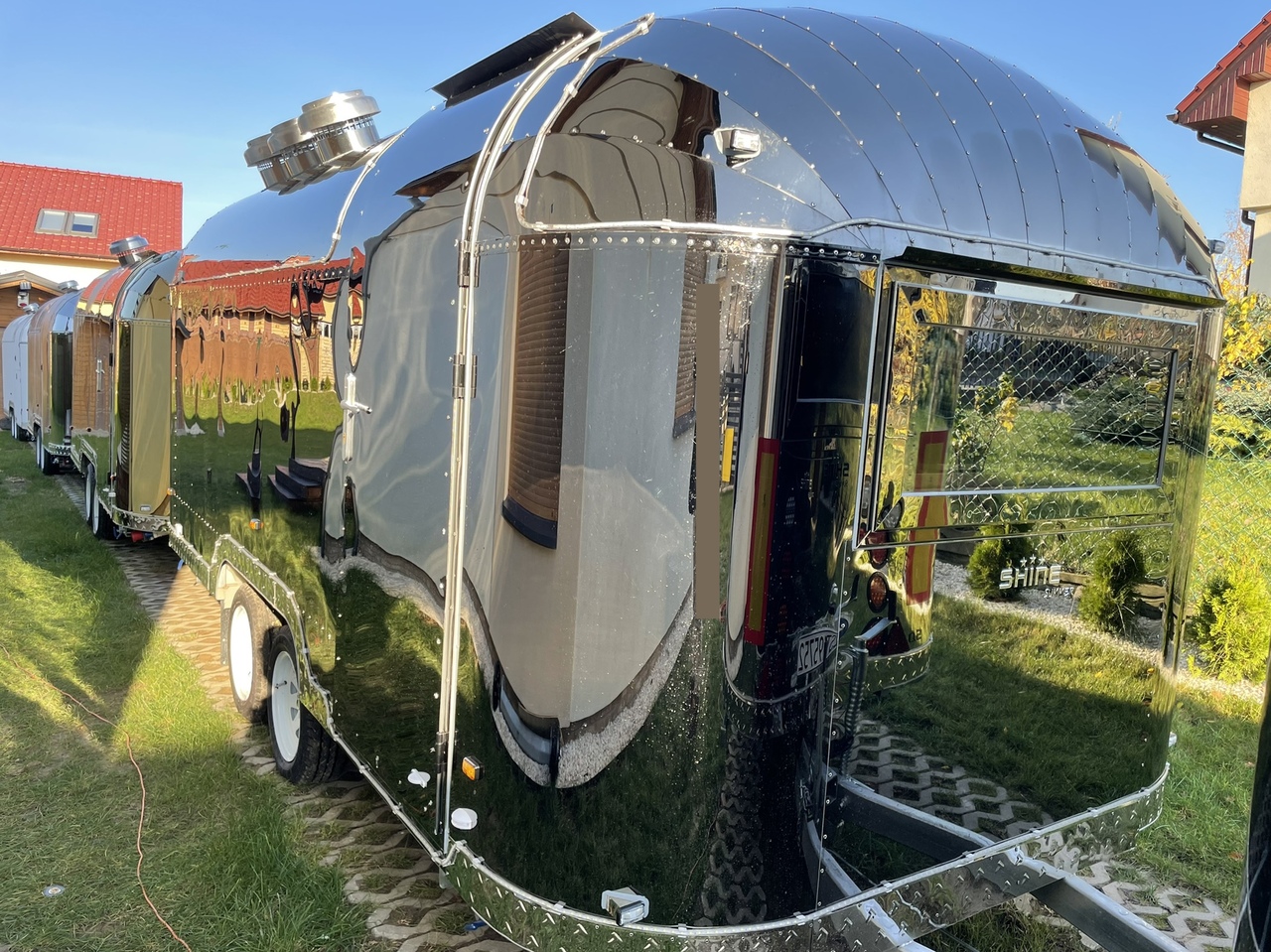 SHINE Summer S BLACK - Remorque magasin: photos 2 SHINE Summer S BLACK - Remorque magasin: photos 2