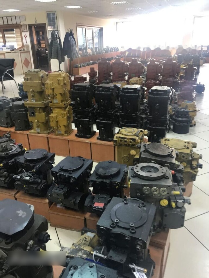 Rexroth A8VO107  for Rexroth backhoe loader for parts - Moteur hydraulique pour Tractopelle: photos 2 Rexroth A8VO107  for Rexroth backhoe loader for parts - Moteur hydraulique pour Tractopelle: photos 2