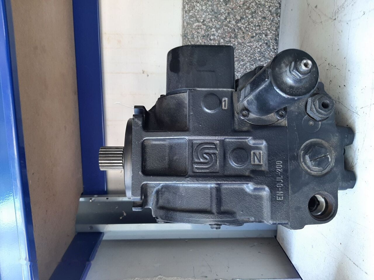 Sauer-Danfoss for construction roller - Pompe hydraulique pour Compacteur: photos 3 Sauer-Danfoss for construction roller - Pompe hydraulique pour Compacteur: photos 3