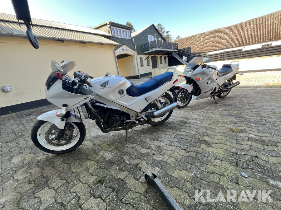 Motorcykler Honda VFR 750 2 styk - Motocyclette: photos 1 Motorcykler Honda VFR 750 2 styk - Motocyclette: photos 1