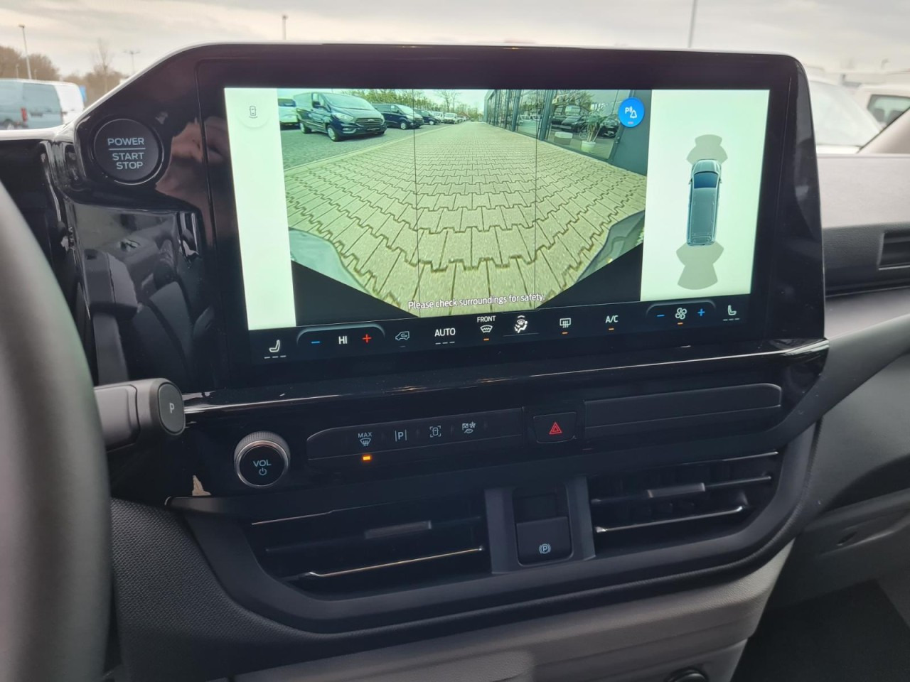 Transport de personnes Ford Tourneo Custom 320 L1 AG Titanium X AHK LED NAVI 2X SCHIEBE: photos 8