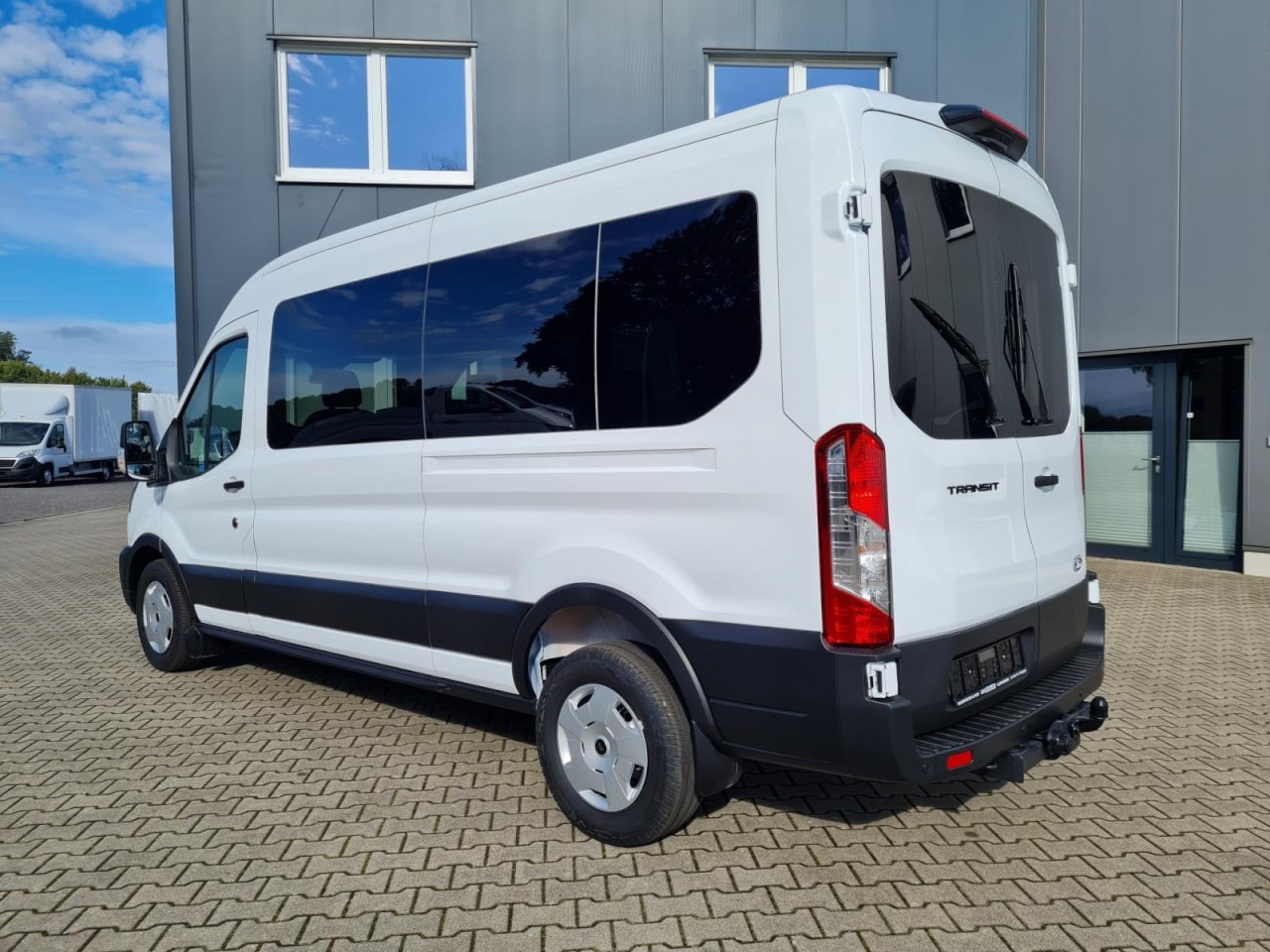 Ford Transit 350 Kombi 9-Sitze L3 AG Trend AHK KAMERA - Minibus, Transport de personnes: photos 4 Ford Transit 350 Kombi 9-Sitze L3 AG Trend AHK KAMERA - Minibus, Transport de personnes: photos 4