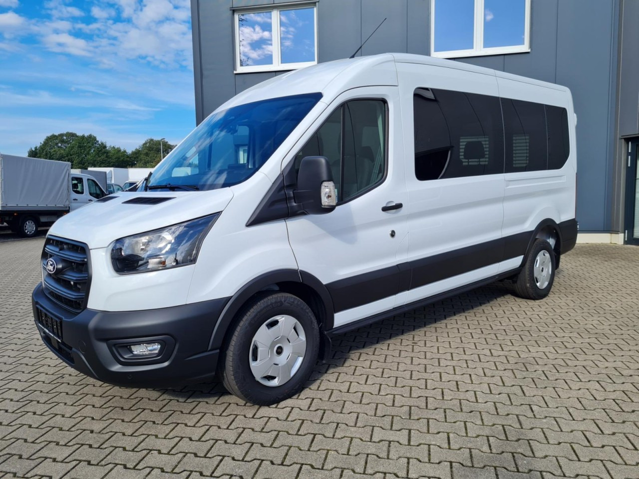 Ford Transit 350 Kombi 9-Sitze L3 AG Trend AHK KAMERA - Minibus, Transport de personnes: photos 3 Ford Transit 350 Kombi 9-Sitze L3 AG Trend AHK KAMERA - Minibus, Transport de personnes: photos 3