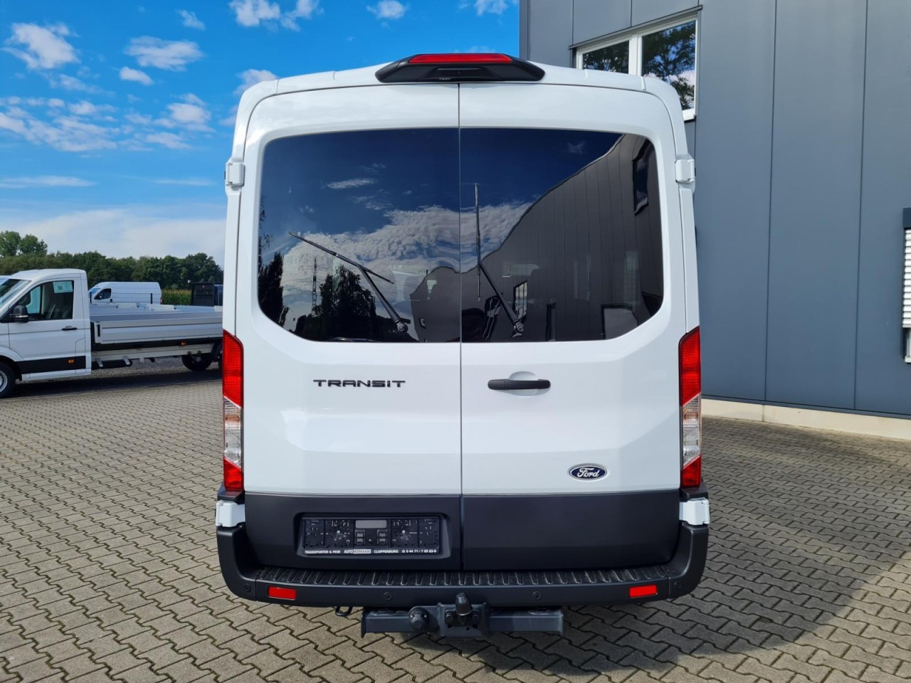 Ford Transit 350 Kombi 9-Sitze L3 AG Trend AHK KAMERA - Minibus, Transport de personnes: photos 5 Ford Transit 350 Kombi 9-Sitze L3 AG Trend AHK KAMERA - Minibus, Transport de personnes: photos 5